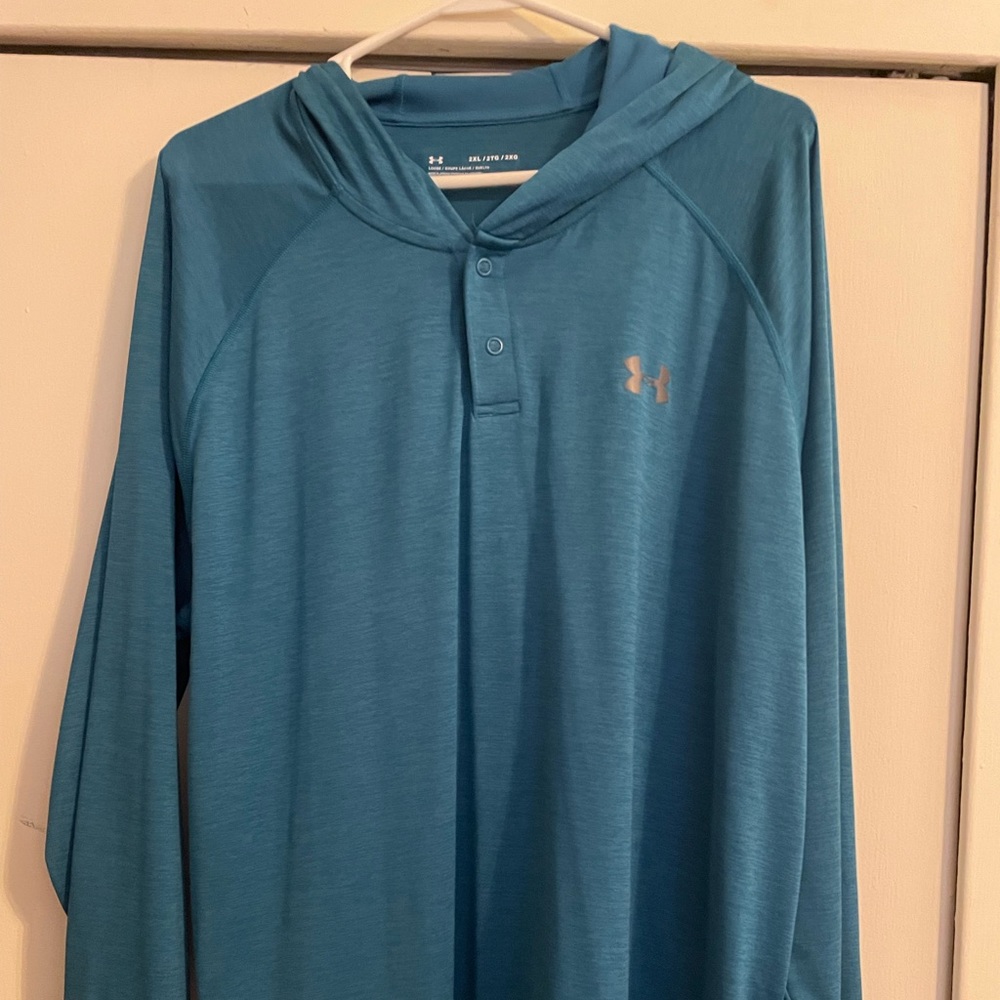 Under Armour hooded long sleeve shirt - XXL